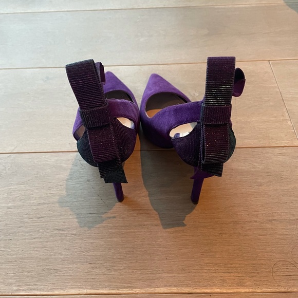 Shoes - Picture 3 of 3